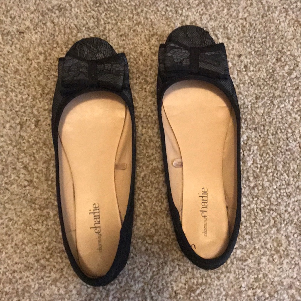 Black closed toe flats